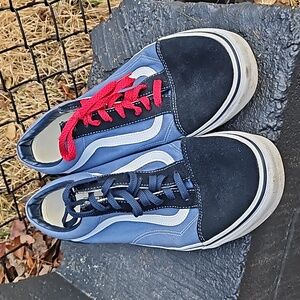 Like new mens vans blue and white